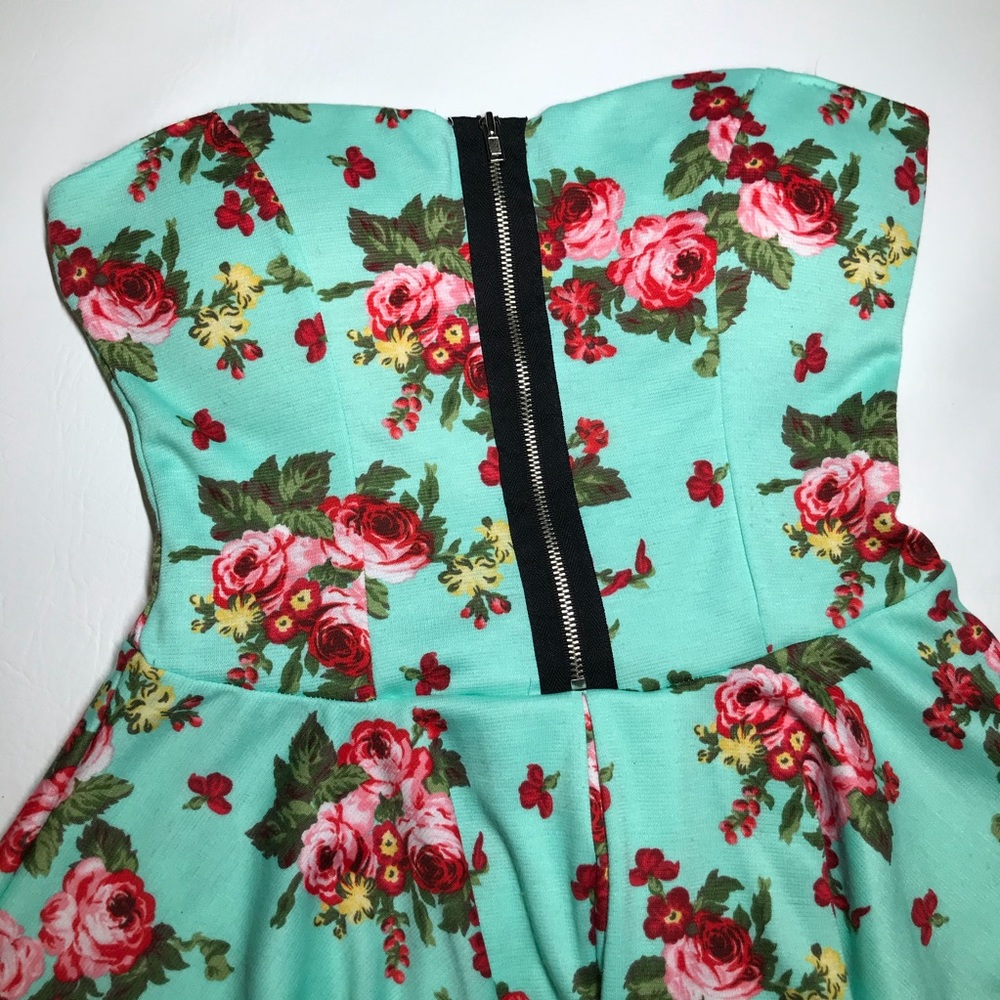 Topia Floral Design Ruffle Strapless Top - Picture 2 of 7